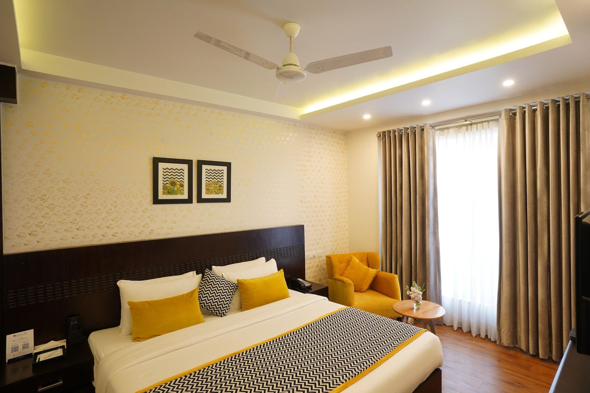 Rockland Hotel, C.R Park Neu-Delhi Exterior foto