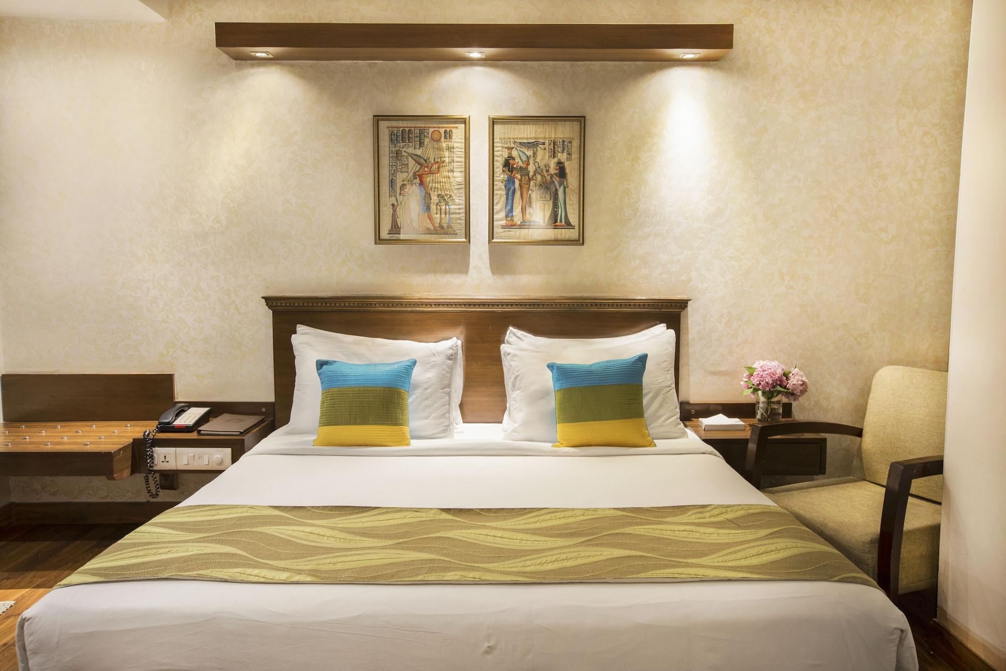 Rockland Hotel, C.R Park Neu-Delhi Exterior foto