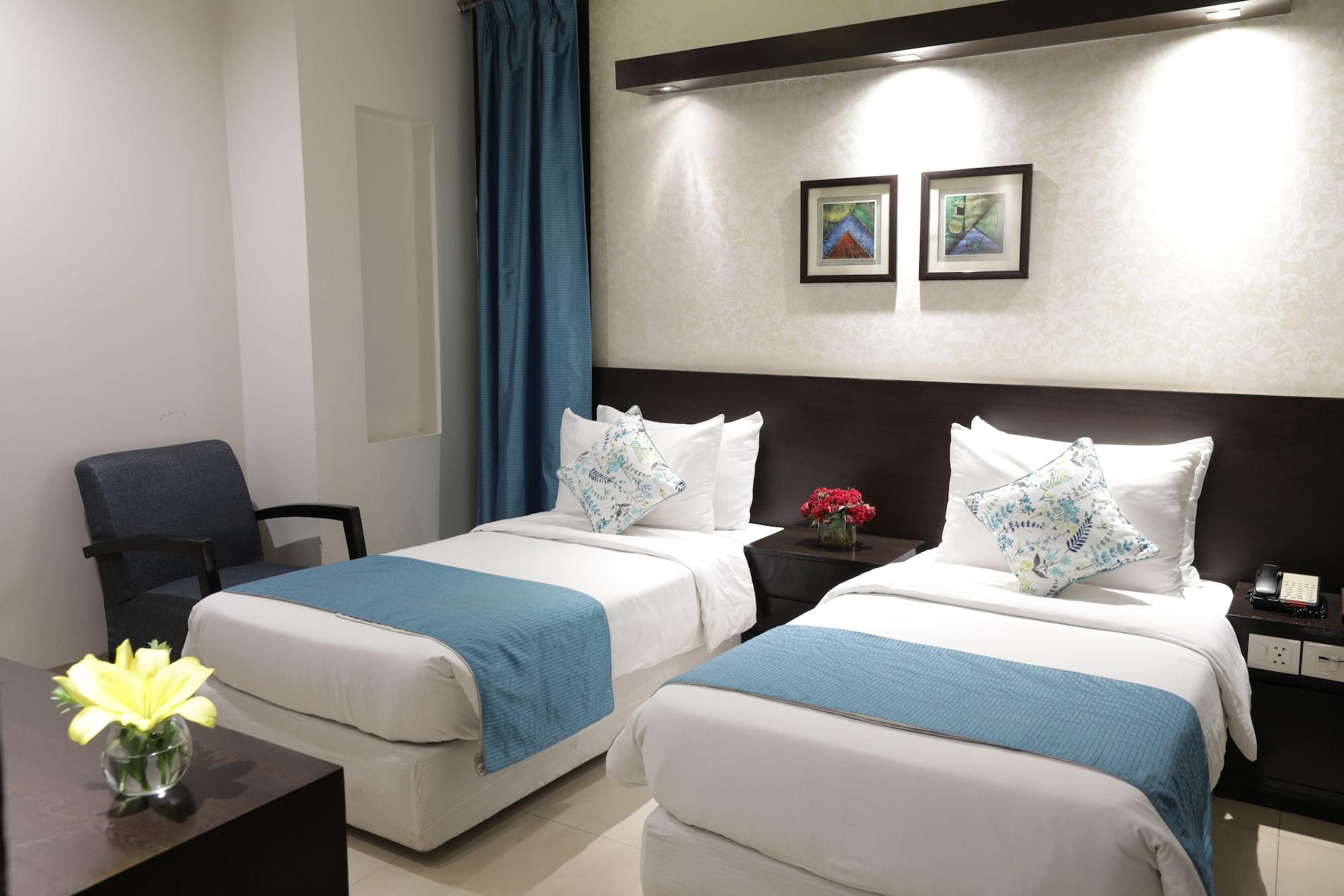 Rockland Hotel, C.R Park Neu-Delhi Exterior foto