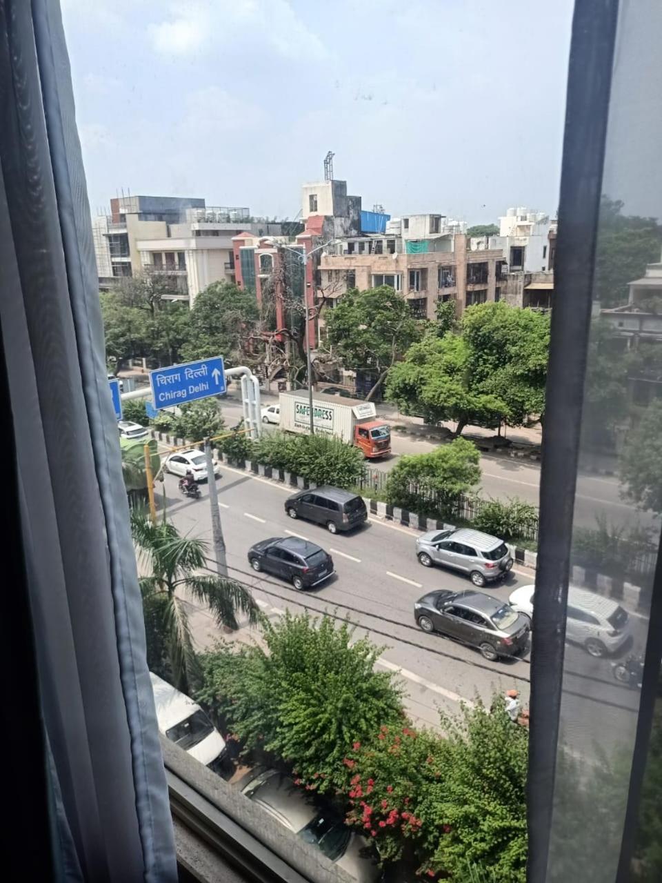 Rockland Hotel, C.R Park Neu-Delhi Exterior foto