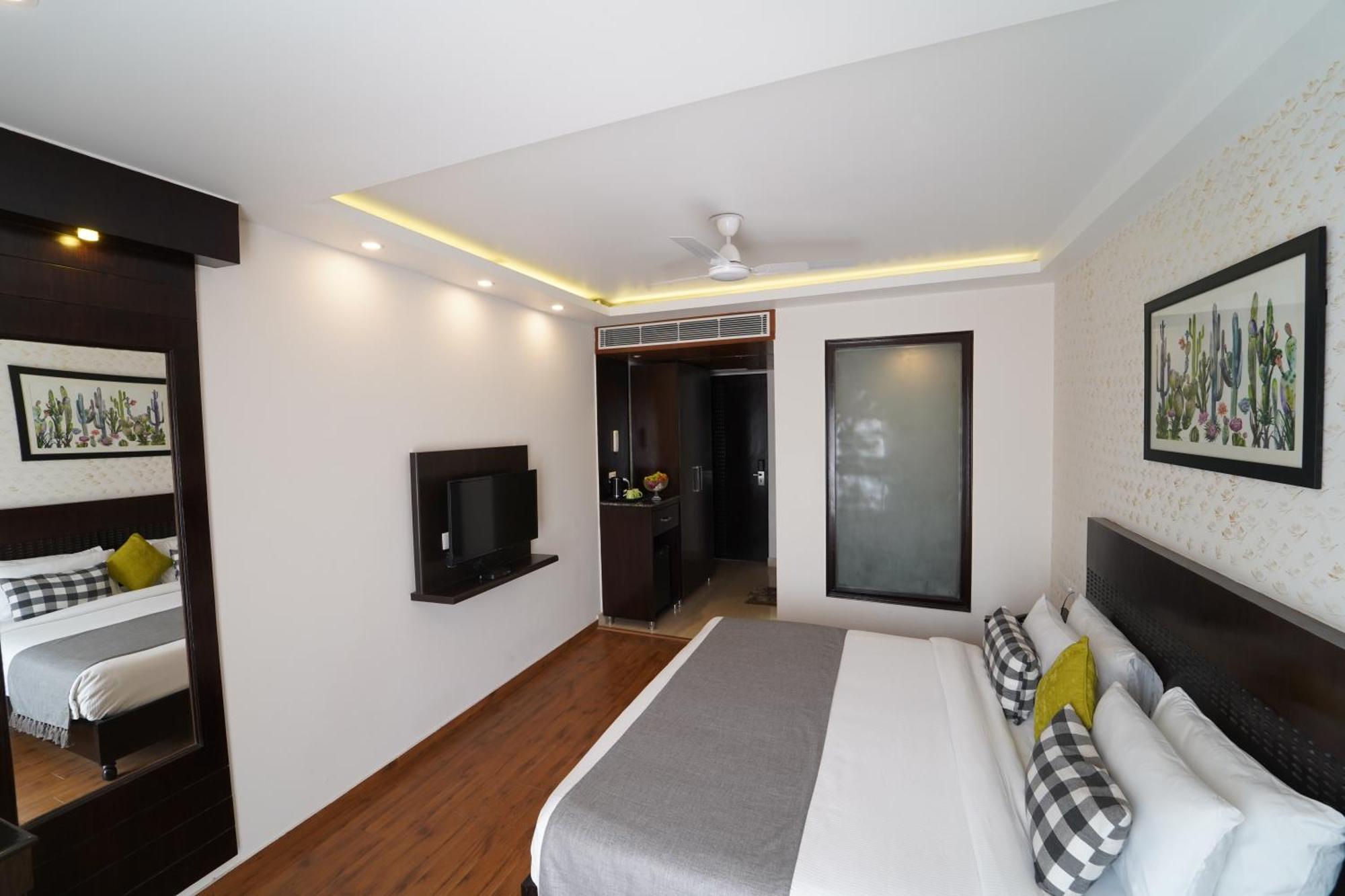 Rockland Hotel, C.R Park Neu-Delhi Exterior foto